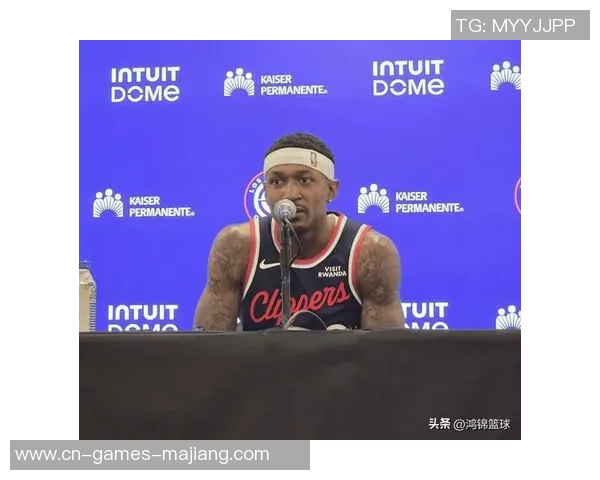 快船训练营第二天精彩瞬间哈登博格丹欢笑小卡保罗同框引关注